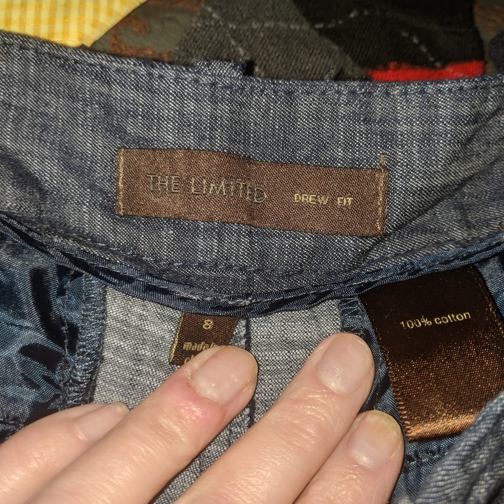 Capris - Picture 2 of 3